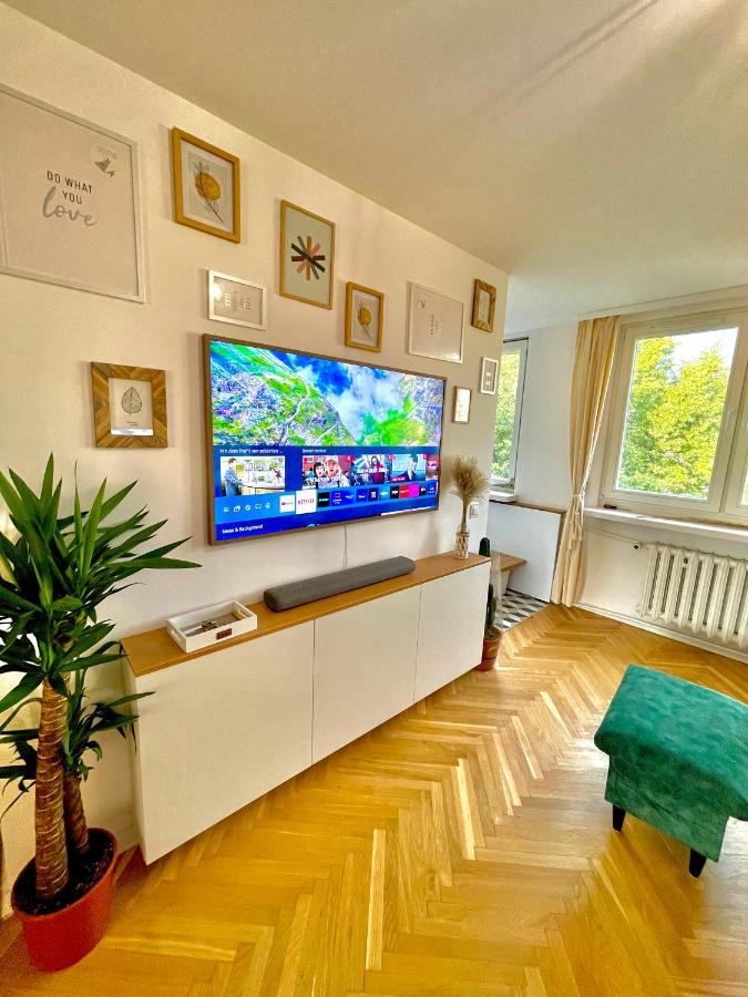 Luxurious Boho Style Apartm. *Home Office* +Desk カトヴィツェ エクステリア 写真