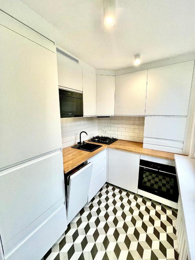 Luxurious Boho Style Apartm. *Home Office* +Desk カトヴィツェ エクステリア 写真